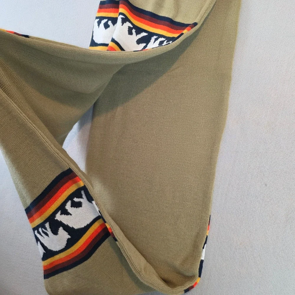 KAVU Arlo Scarf Snow Bear Olive Green Polar Bear Knit Winter Circle Scarf NWT